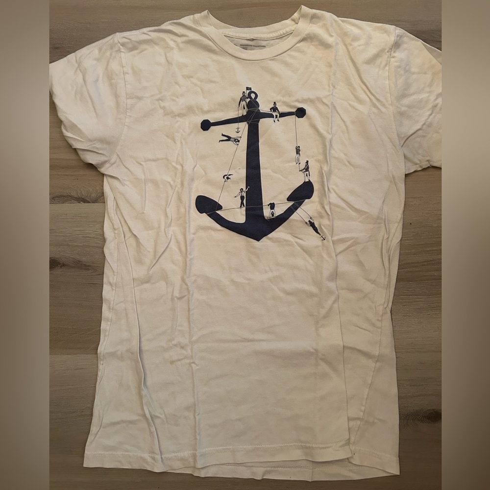 Men’s large Brooklyn industry white T